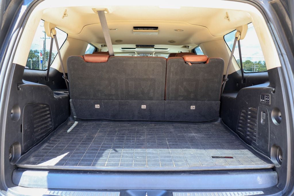2018 Cadillac Escalade ESV Luxury