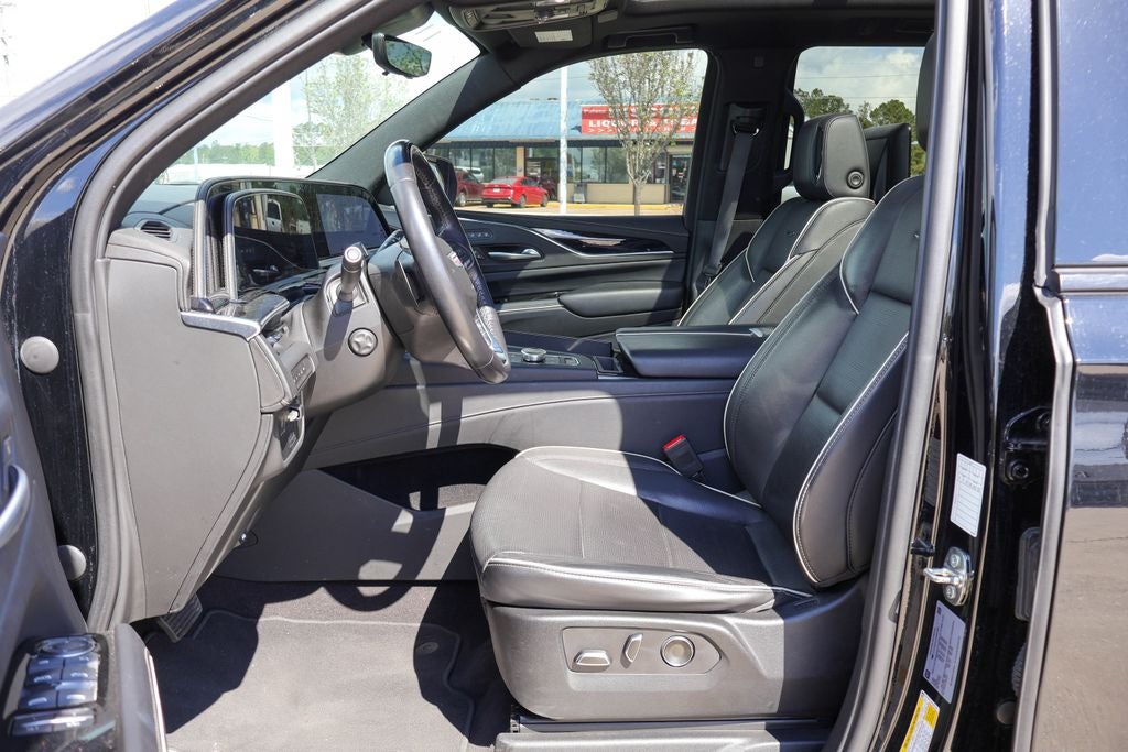 2023 Cadillac Escalade Sport