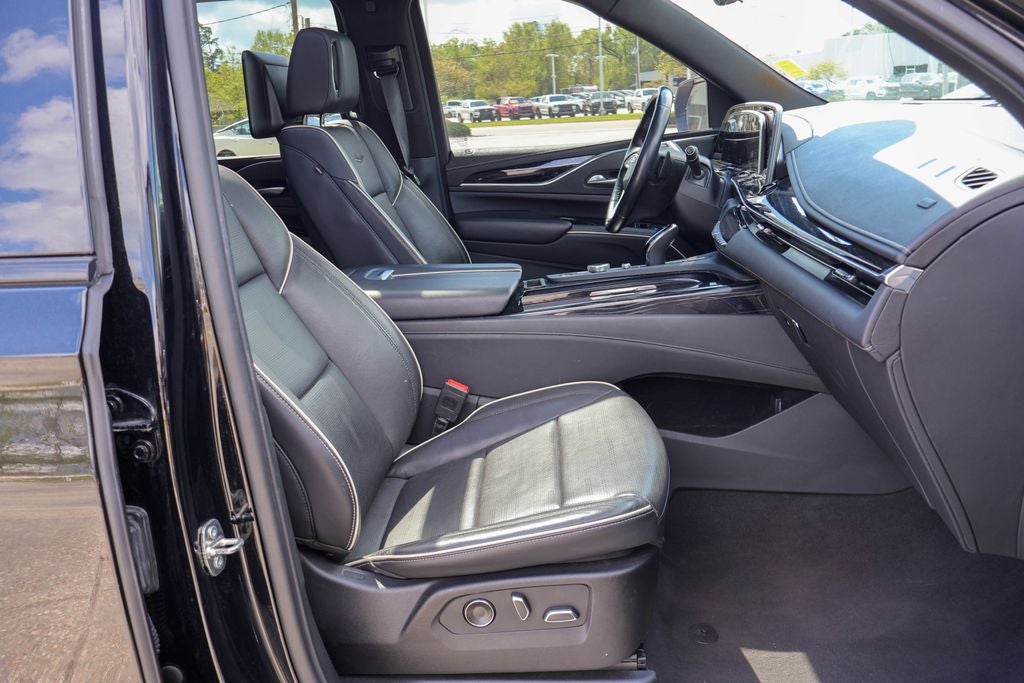 2023 Cadillac Escalade Sport
