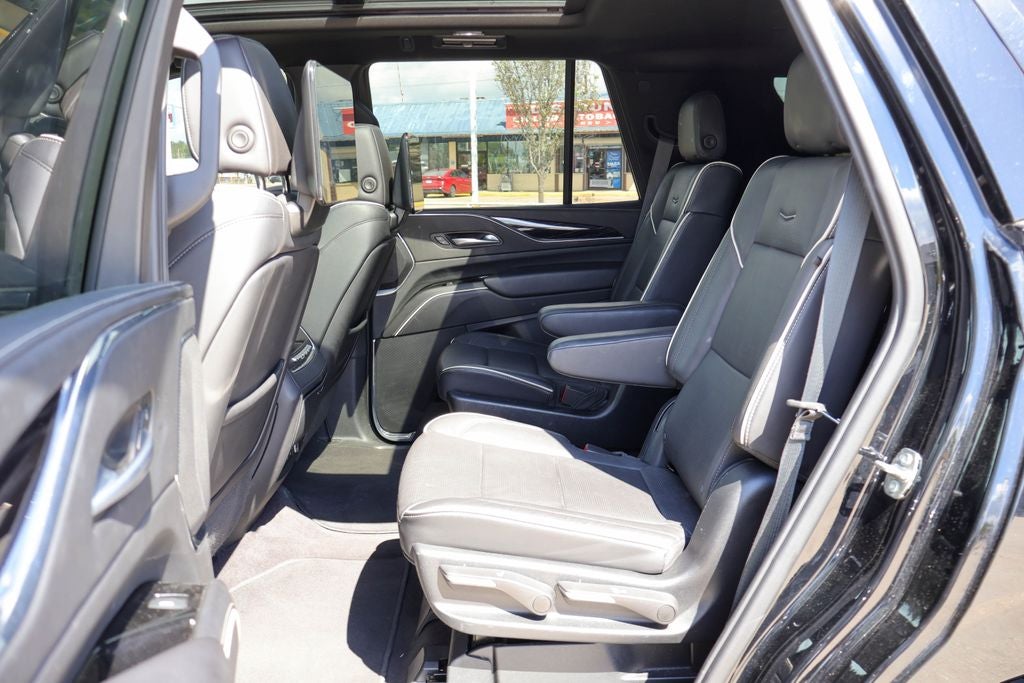 2023 Cadillac Escalade Sport