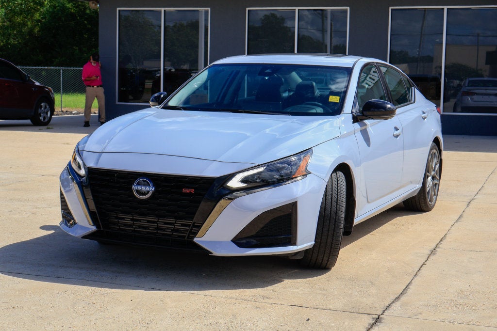2023 Nissan Altima 2.0 SR