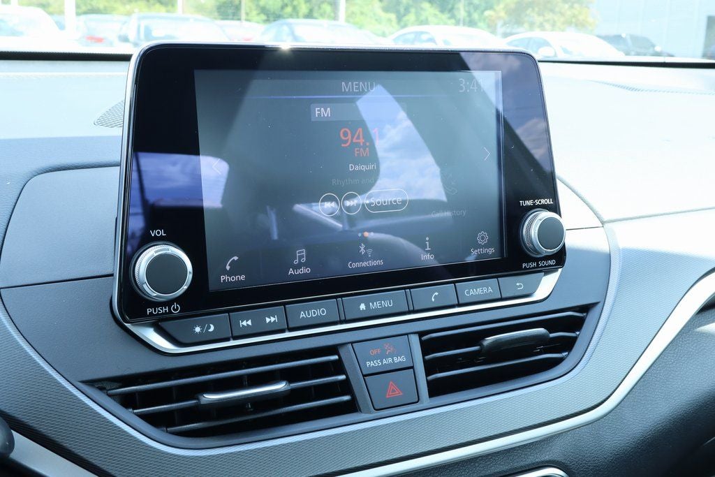 2025 Nissan Altima 2.5 SR