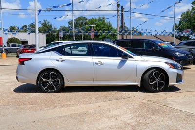 2023 Nissan Altima 2.5 SR