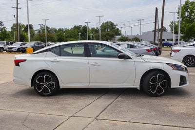 2023 Nissan Altima 2.5 SR