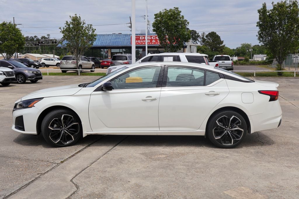 2023 Nissan Altima 2.5 SR