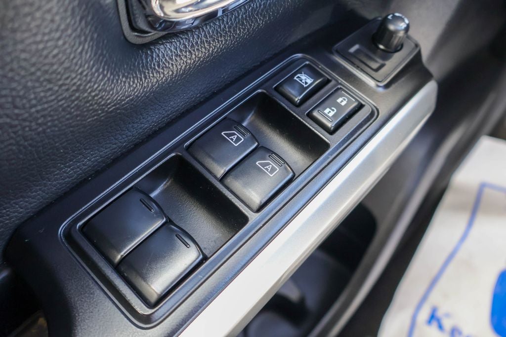 2019 Nissan Titan SV