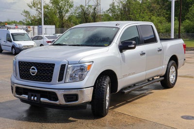 2019 Nissan Titan SV