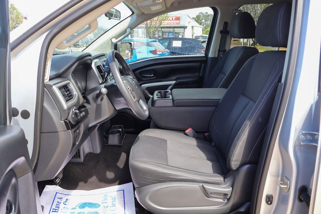 2019 Nissan Titan SV