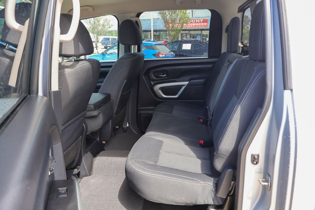 2019 Nissan Titan SV