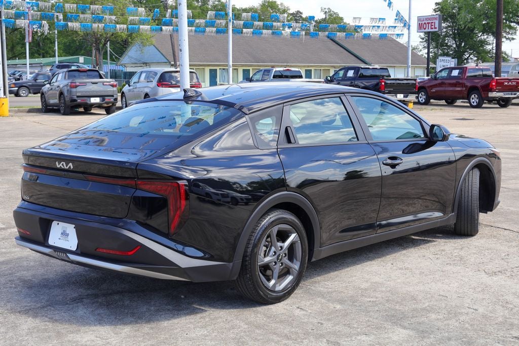 2025 Kia K4 LXS
