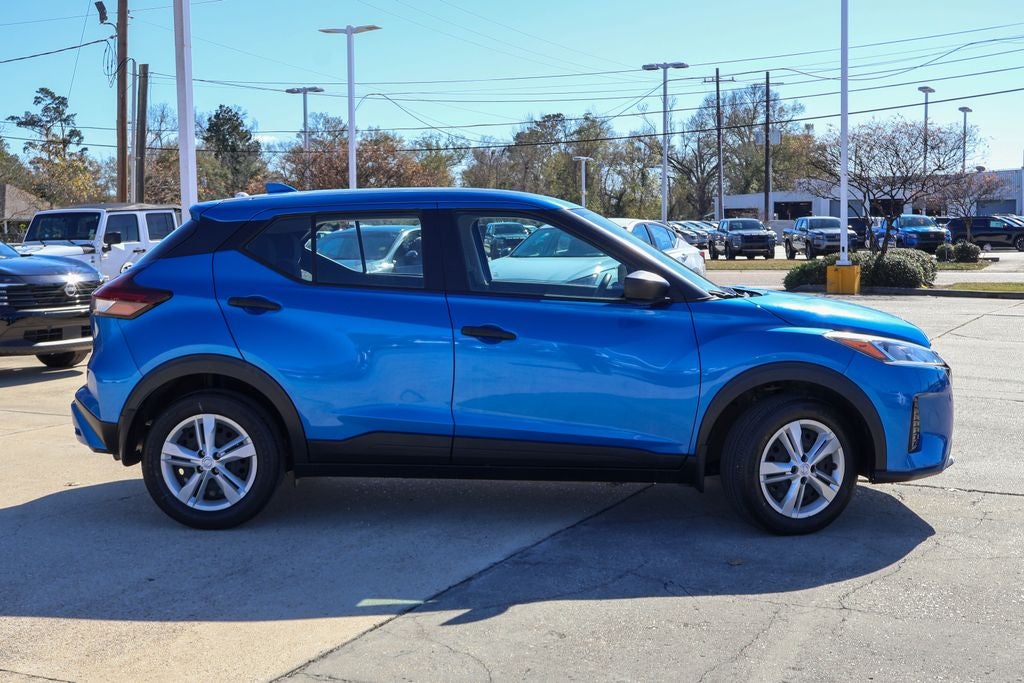 2023 Nissan Kicks S