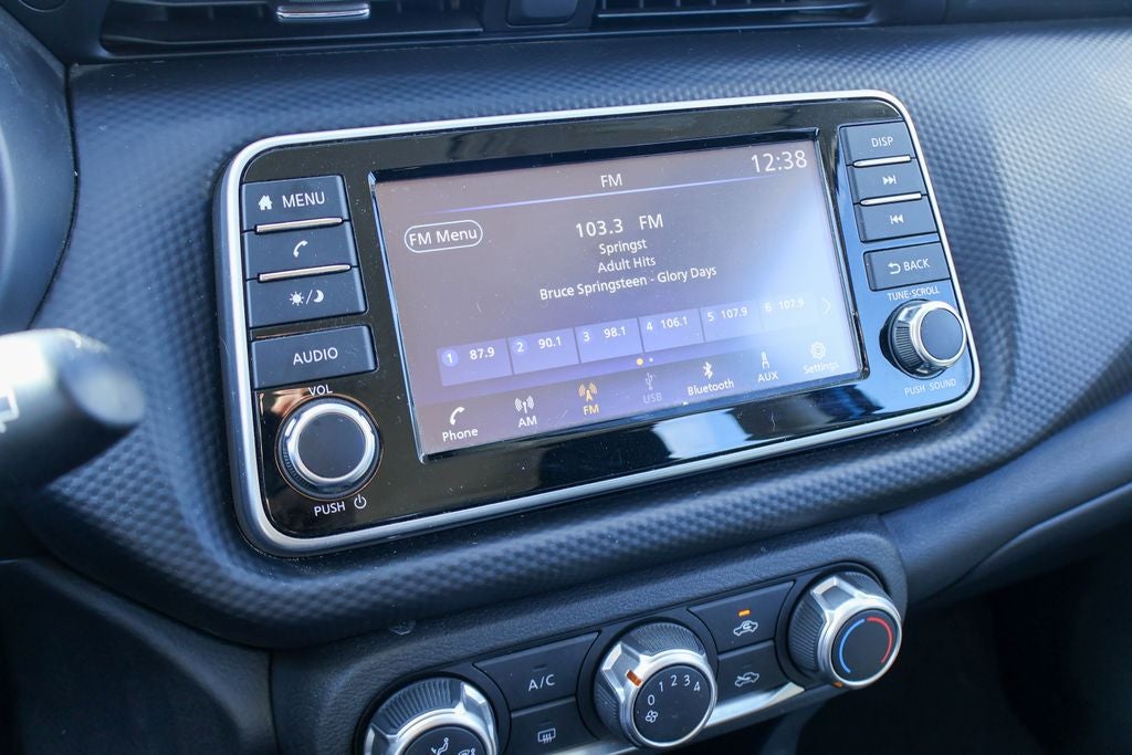 2025 Nissan Kicks Play S