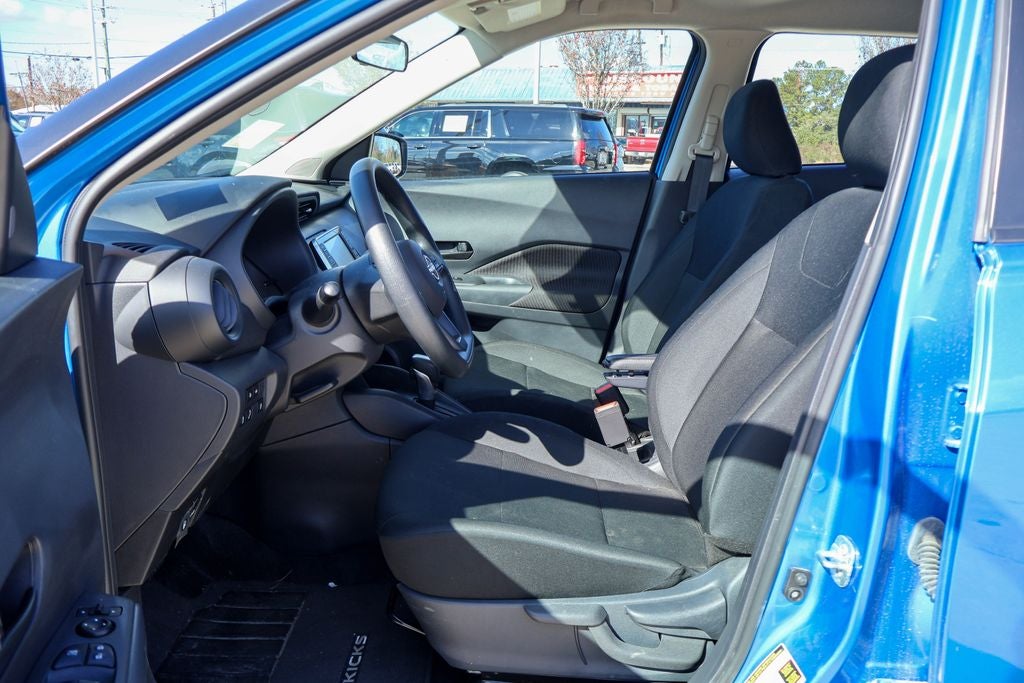 2025 Nissan Kicks Play S