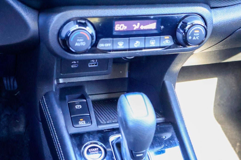 2022 Nissan Kicks SV