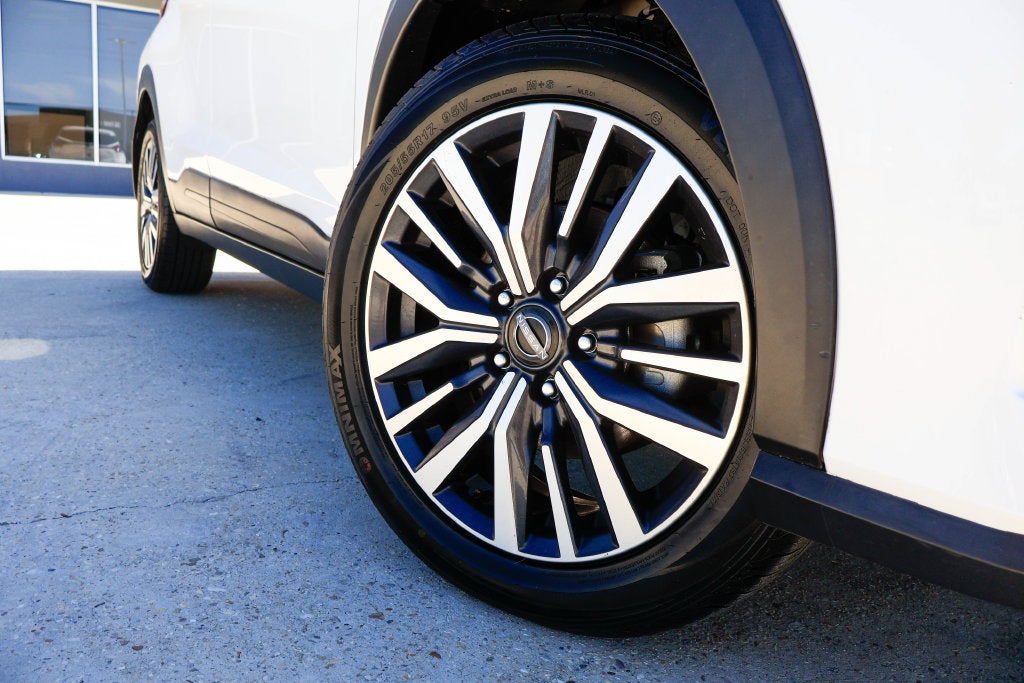 2022 Nissan Kicks SV