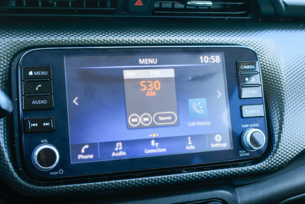 2022 Nissan Kicks SV