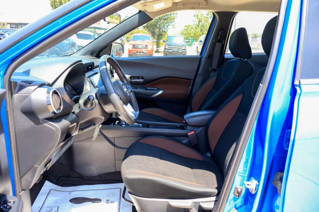 2024 Nissan Kicks SR