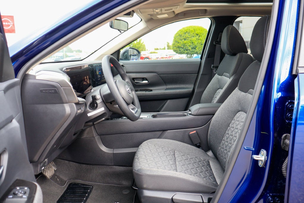 2027 Nissan Kicks SV