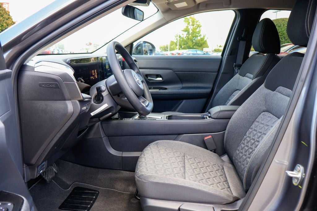 2027 Nissan Kicks SV
