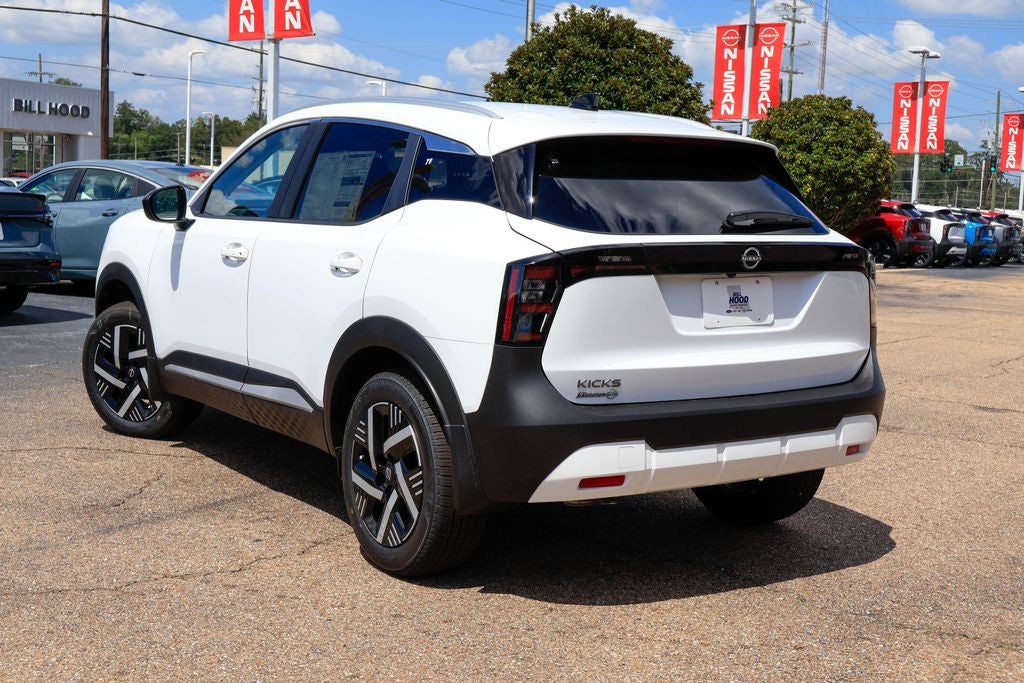 2027 Nissan Kicks SV