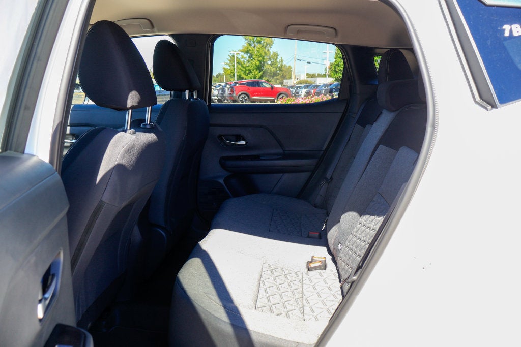 2027 Nissan Kicks SV