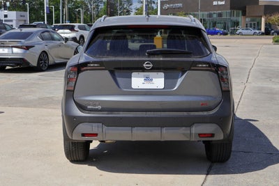 2025 Nissan Kicks SR