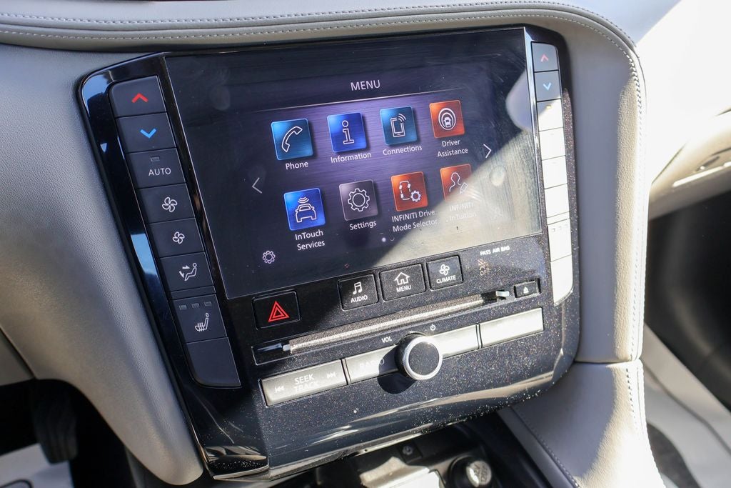 2023 INFINITI QX50 LUXE