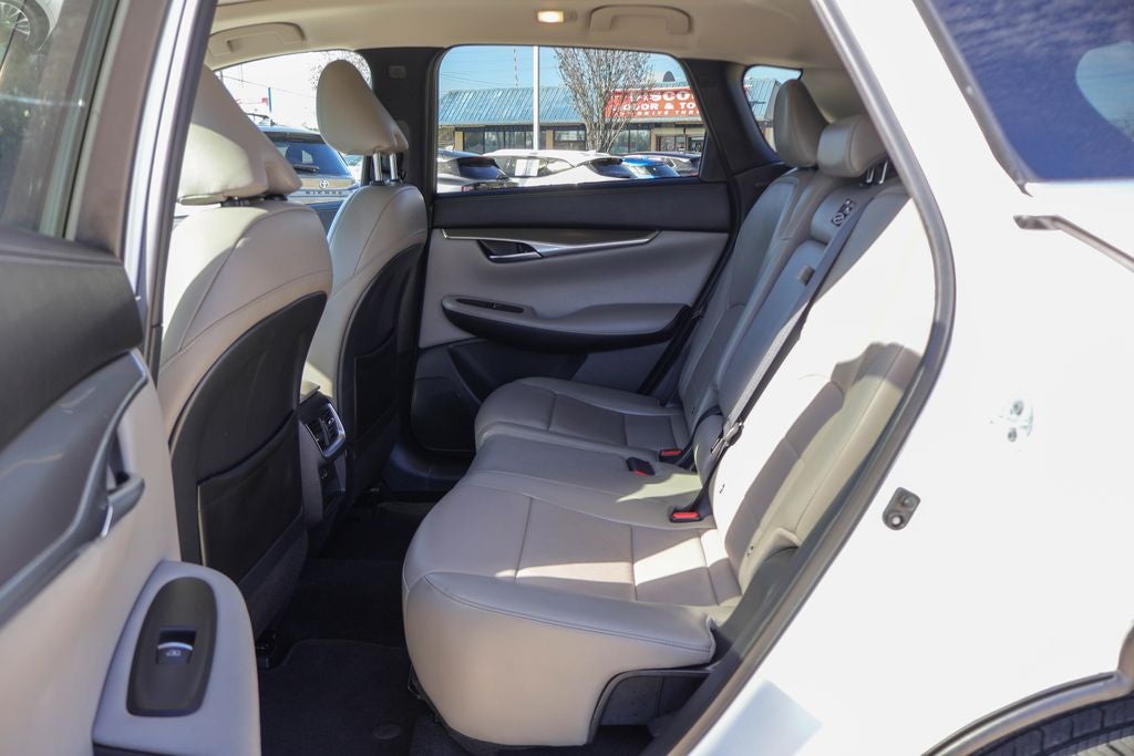 2023 INFINITI QX50 LUXE