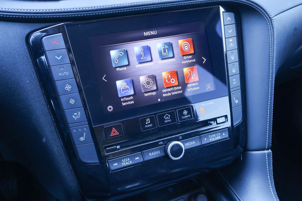 2023 INFINITI QX50 LUXE