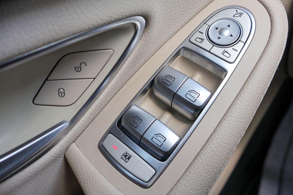 2017 Mercedes-Benz C-Class C 300