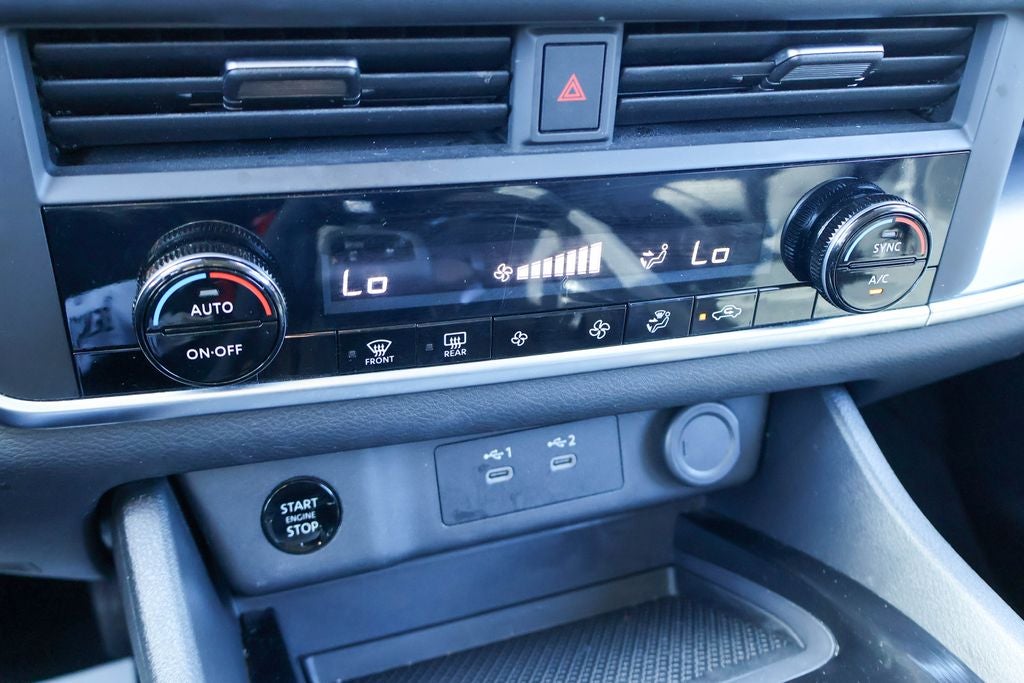 2025 Nissan Rogue SV