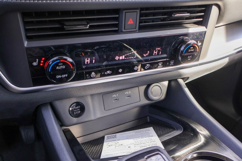 2026 Nissan Rogue SV