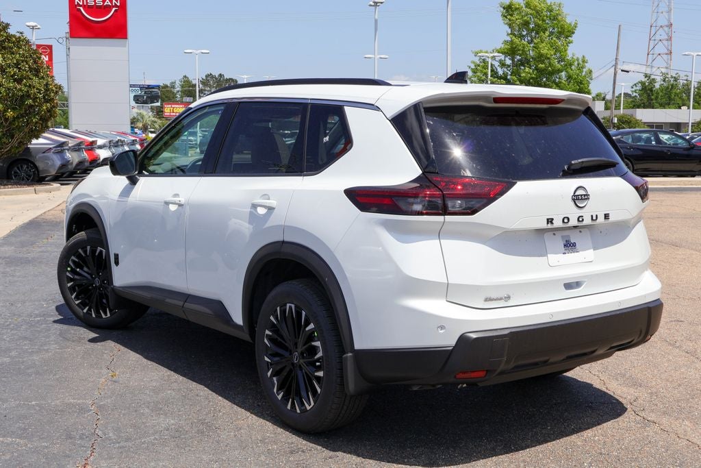 2026 Nissan Rogue Dark Armor