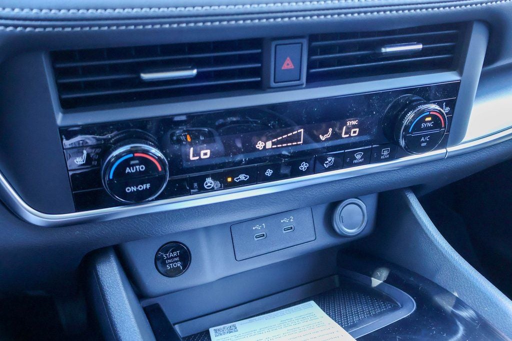 2026 Nissan Rogue SV