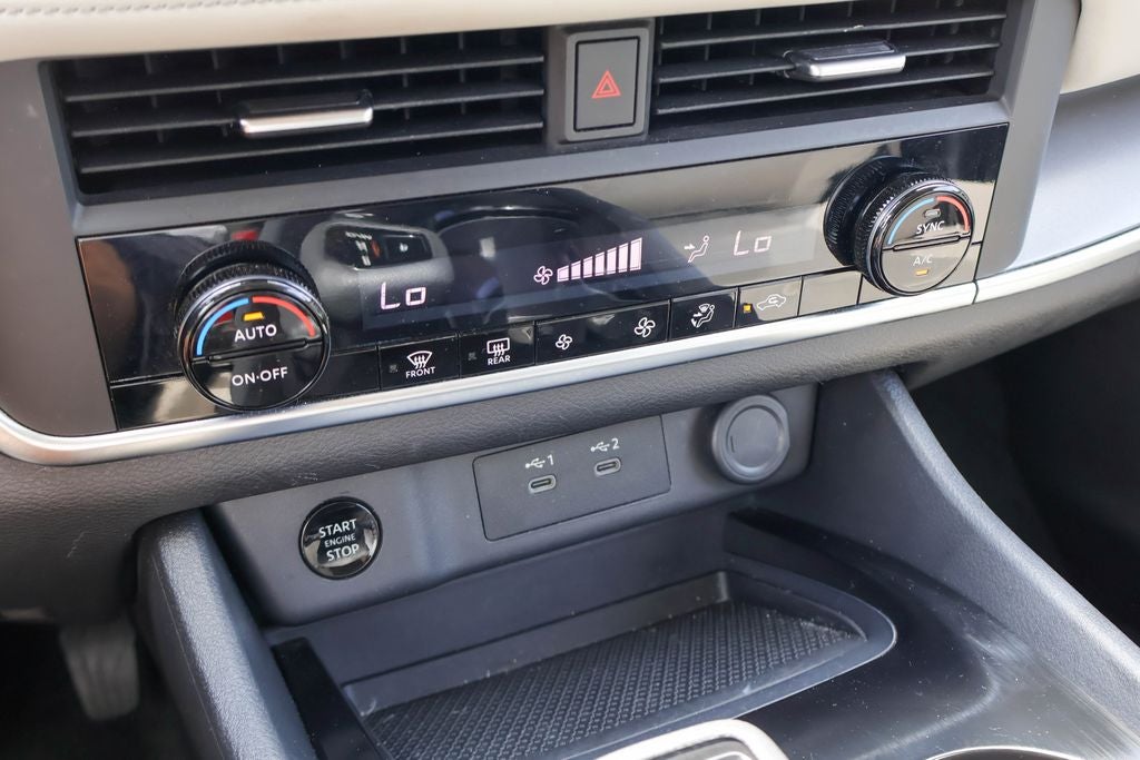 2025 Nissan Rogue SV