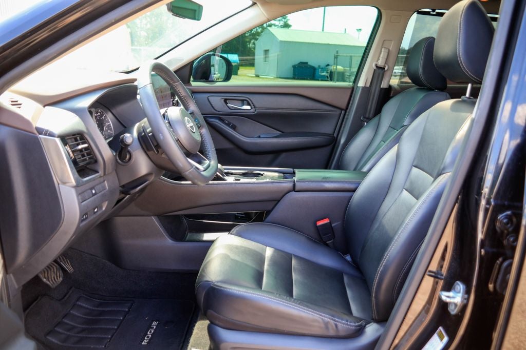 2022 Nissan Rogue SL