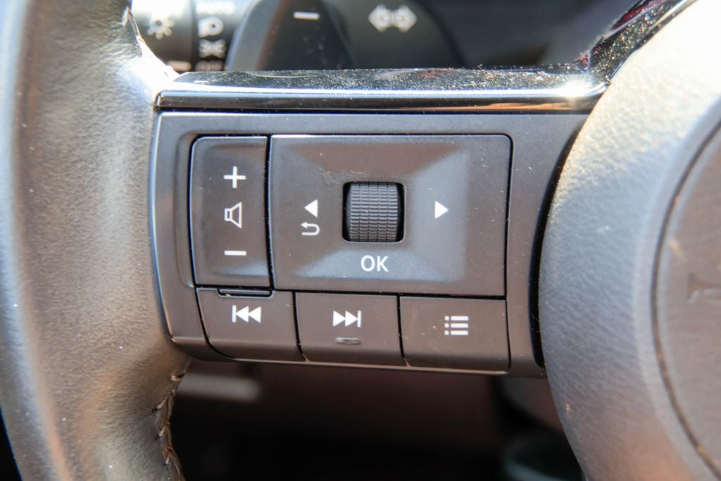 2024 Nissan Rogue SL