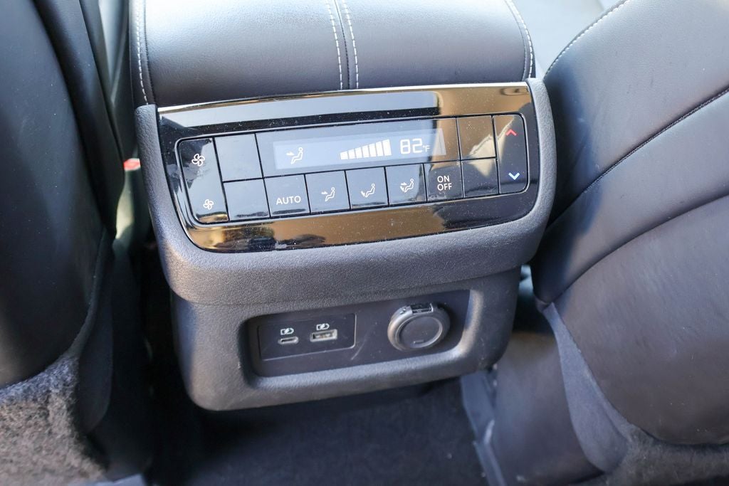 2023 INFINITI QX60 LUXE