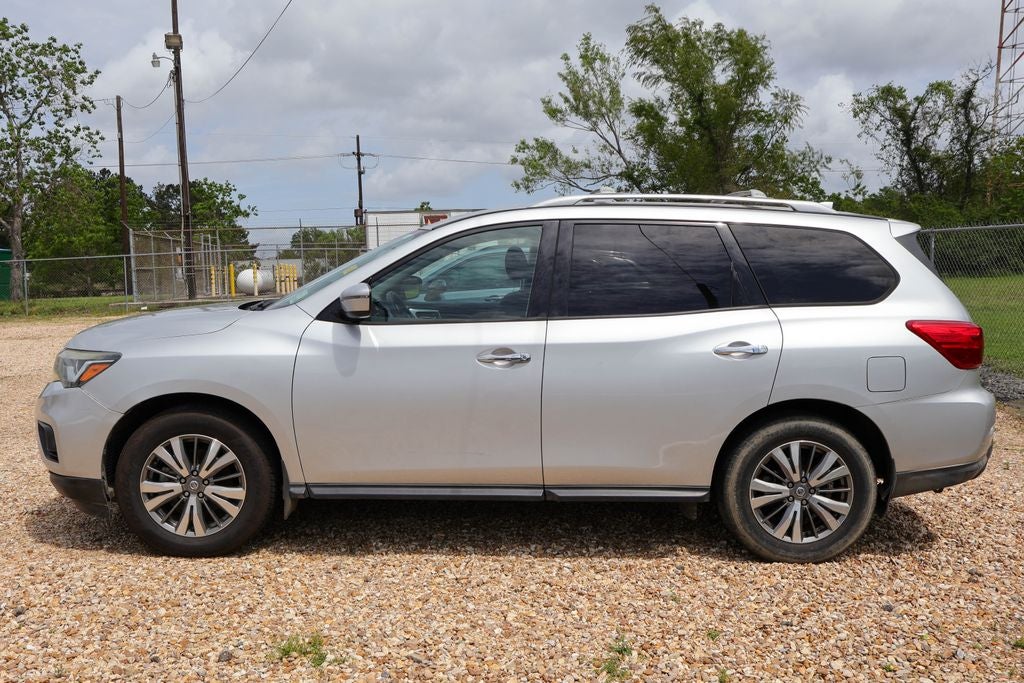 2020 Nissan Pathfinder S