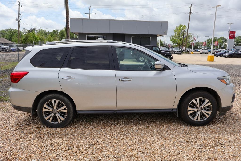 2020 Nissan Pathfinder S