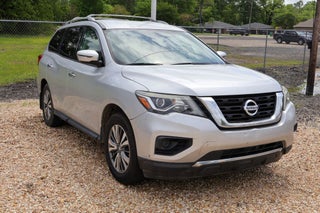 2020 Nissan Pathfinder S