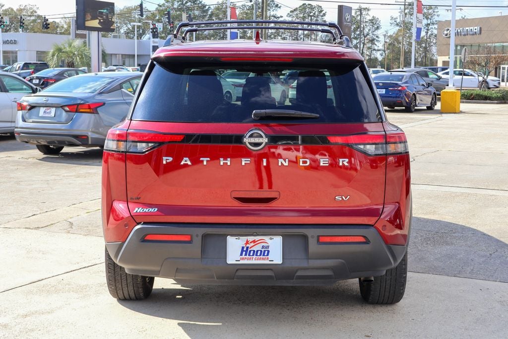 2023 Nissan Pathfinder SV