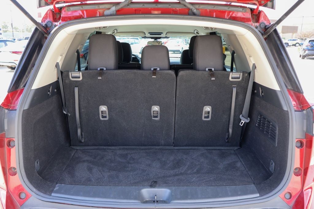 2023 Nissan Pathfinder SV