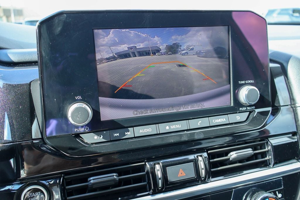 2023 Nissan Pathfinder SV