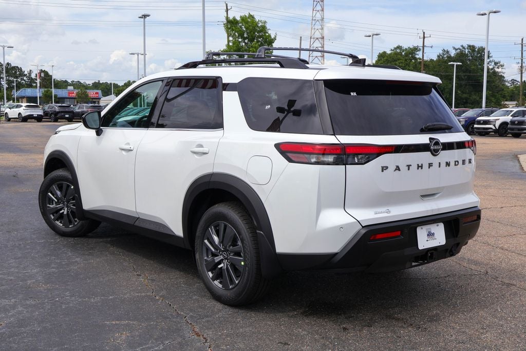 2026 Nissan Pathfinder SV