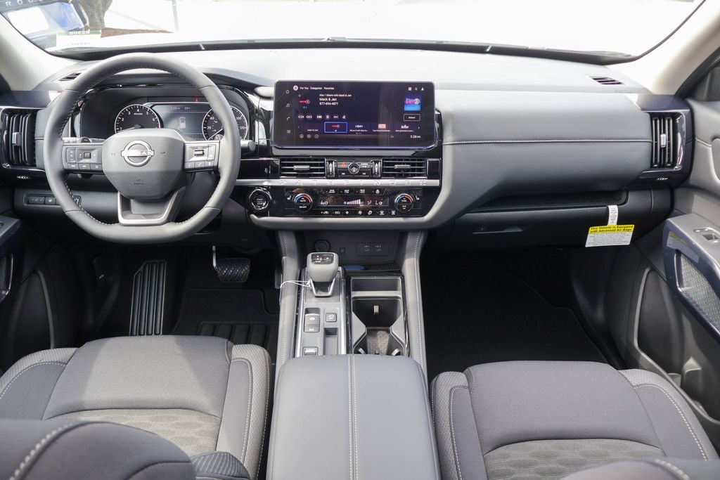 2026 Nissan Pathfinder SV
