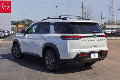 2026 Nissan Pathfinder SV
