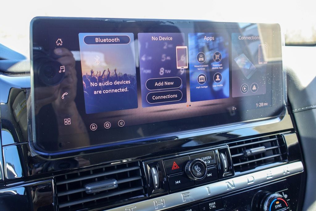 2026 Nissan Pathfinder SV