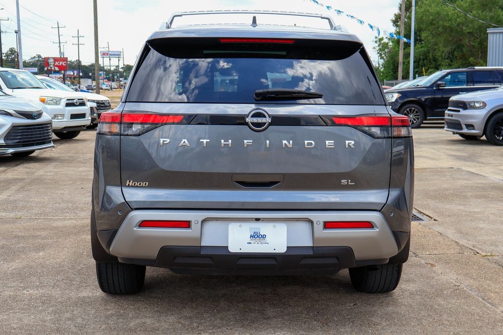 2024 Nissan Pathfinder SL