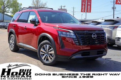 2026 Nissan Pathfinder SL